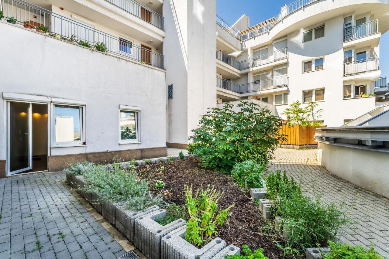 Bpr Garay Suite With Rooftop Terrace & A/C Budapesta Exterior foto